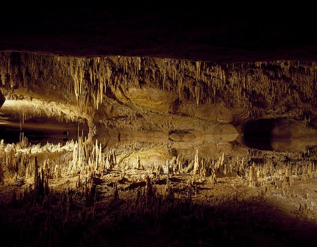 podzemní jeskyně